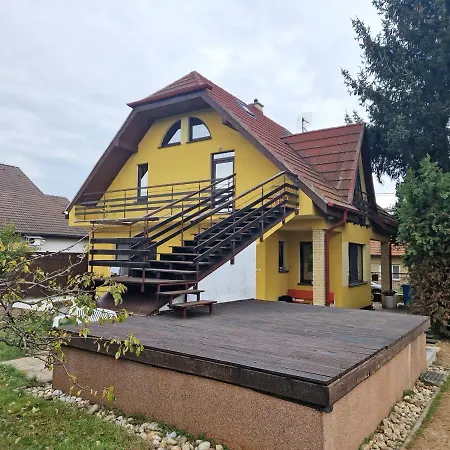 Luzianky Apartment